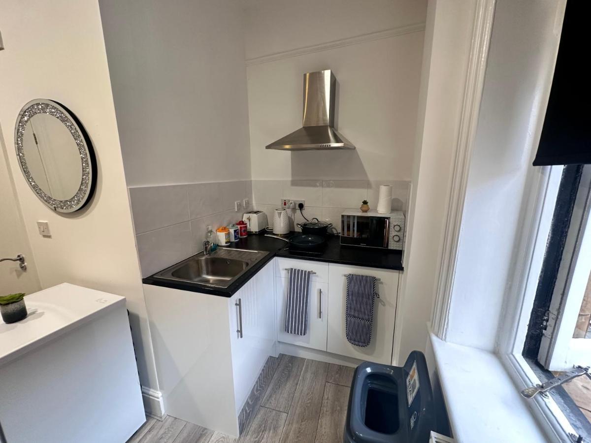 Apartment Kensington High Street Posh Flat London